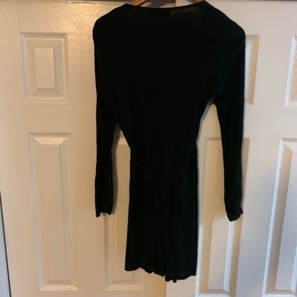 Black long sleeved V-Neck Mini Dress Size M /L - Picture 6 of 8
